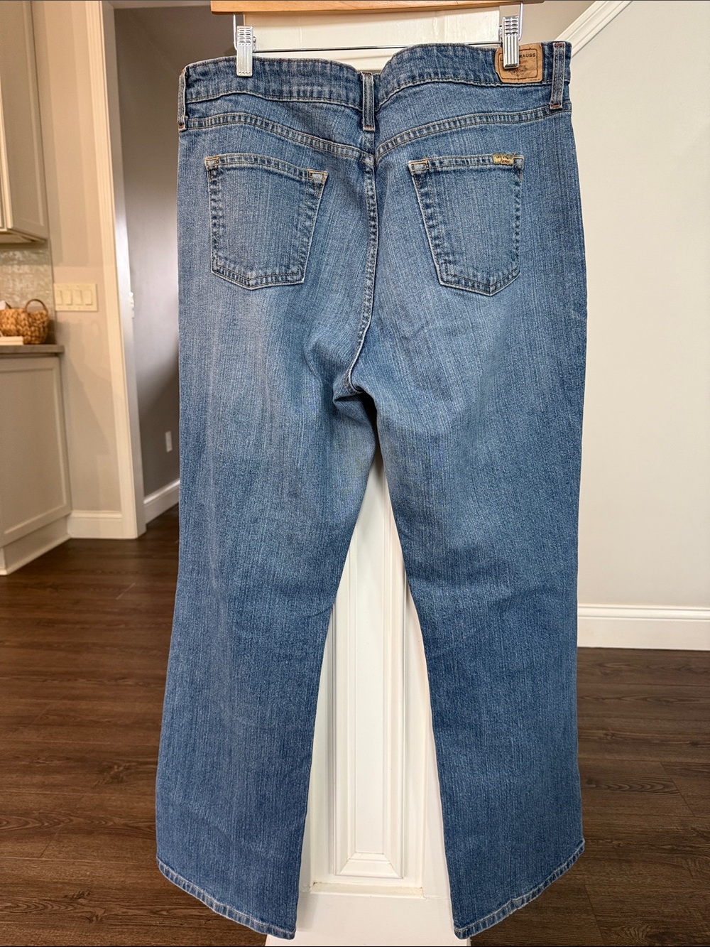 Levi's Signature Ladies Mid Rise Bootcut Blue Jeans 18 - Picture 5 of 8